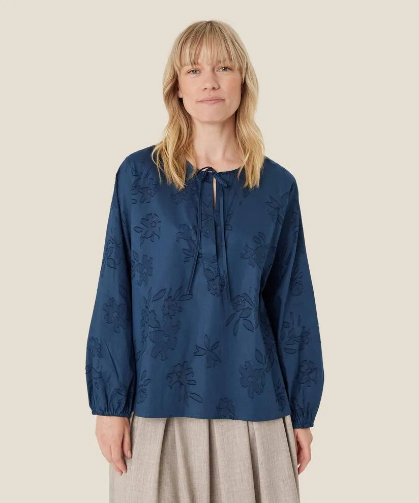 1009504 MaDavy Blouse - Moonlit Ocean