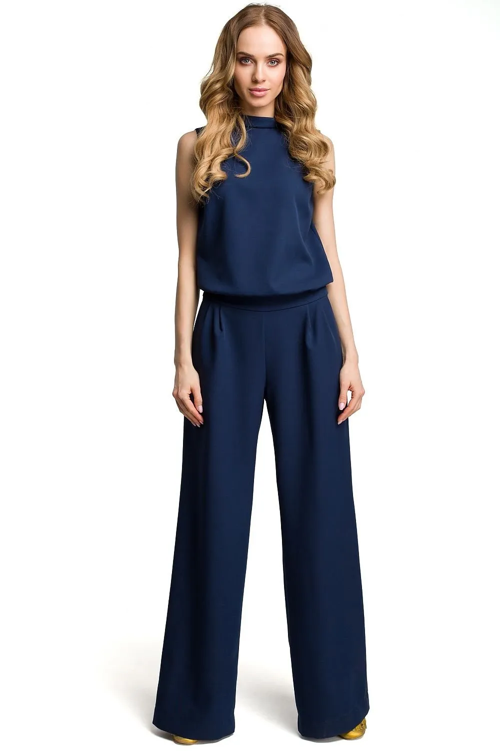 Chic Trousers Ensemble with Slit Back Detail