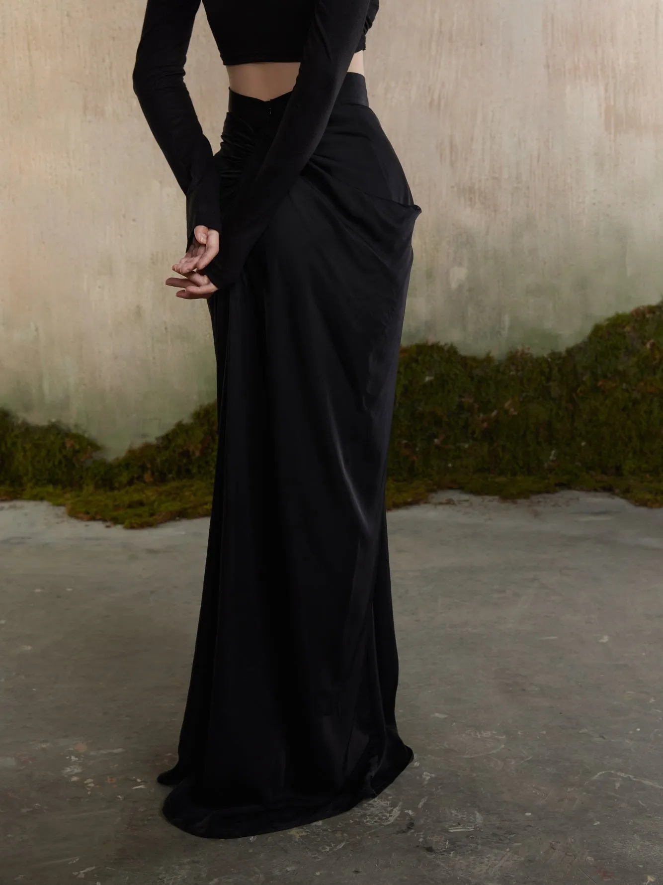 Drape Elegant Smooth Plain Long-Skirt