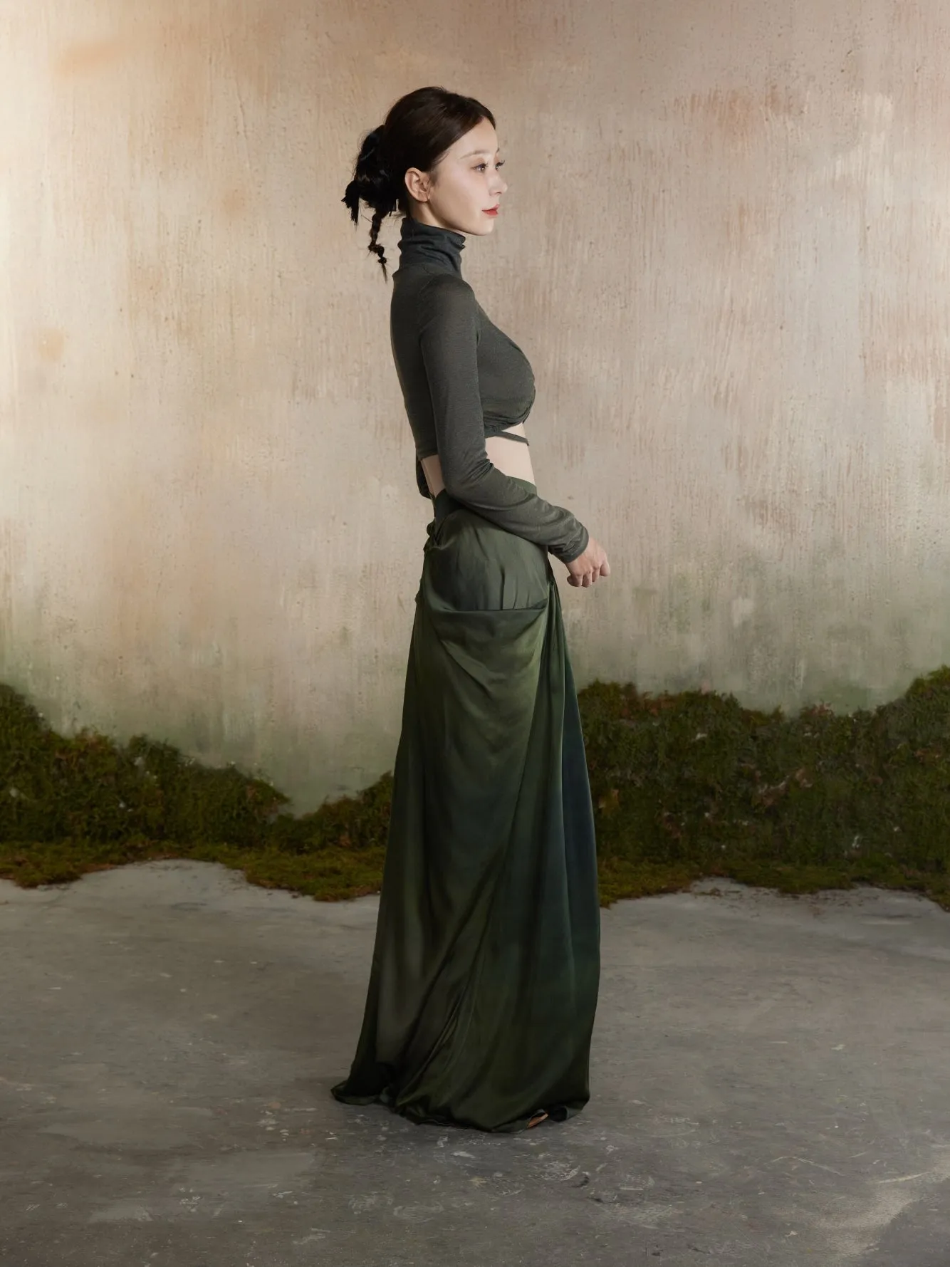 Drape Elegant Smooth Plain Long-Skirt