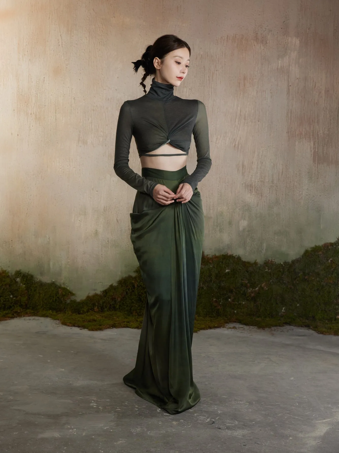 Drape Elegant Smooth Plain Long-Skirt