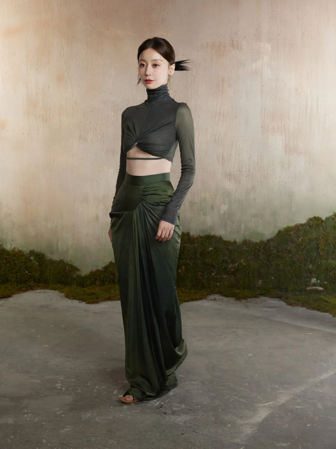 Drape Elegant Smooth Plain Long-Skirt