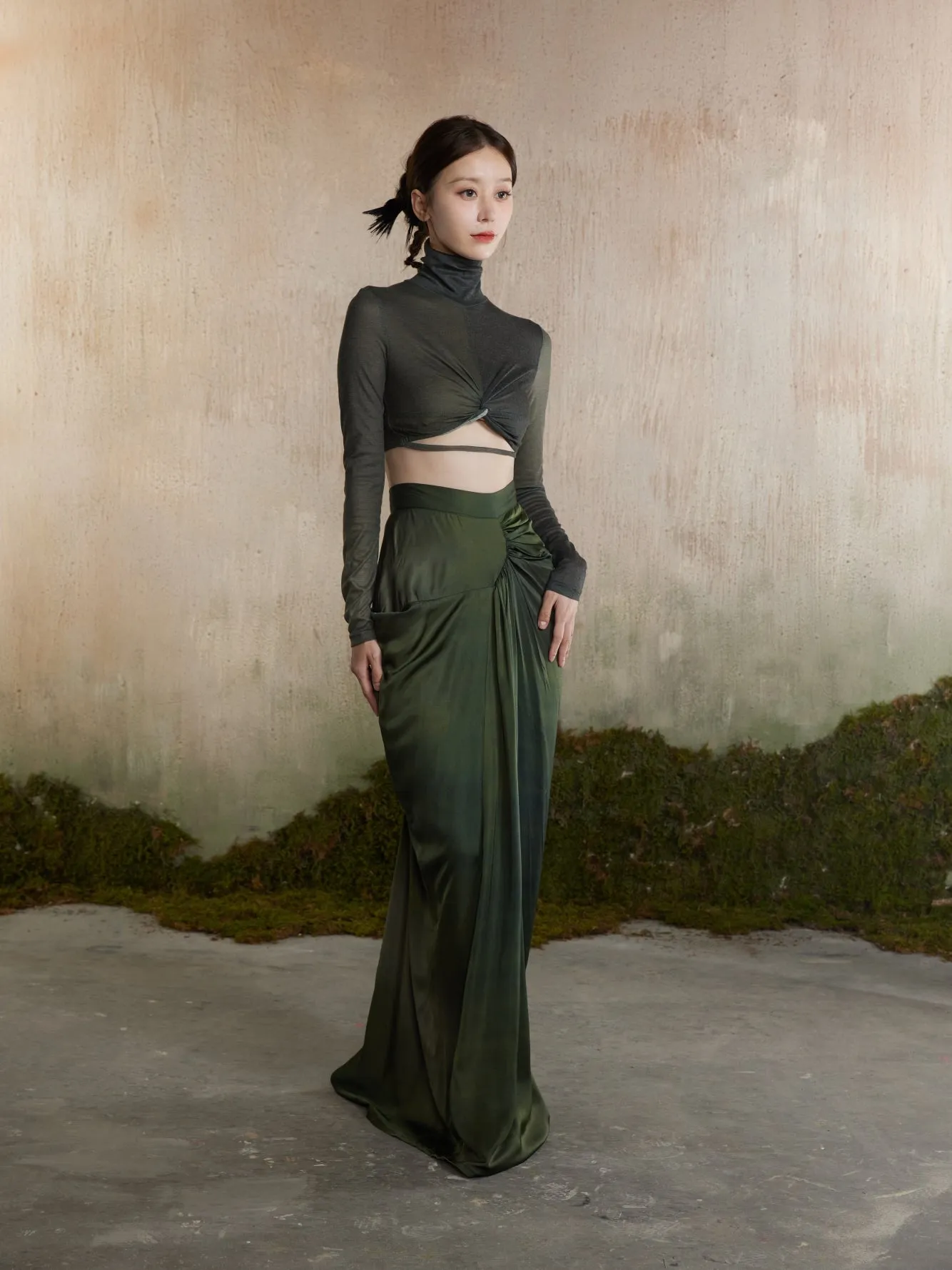 Drape Elegant Smooth Plain Long-Skirt