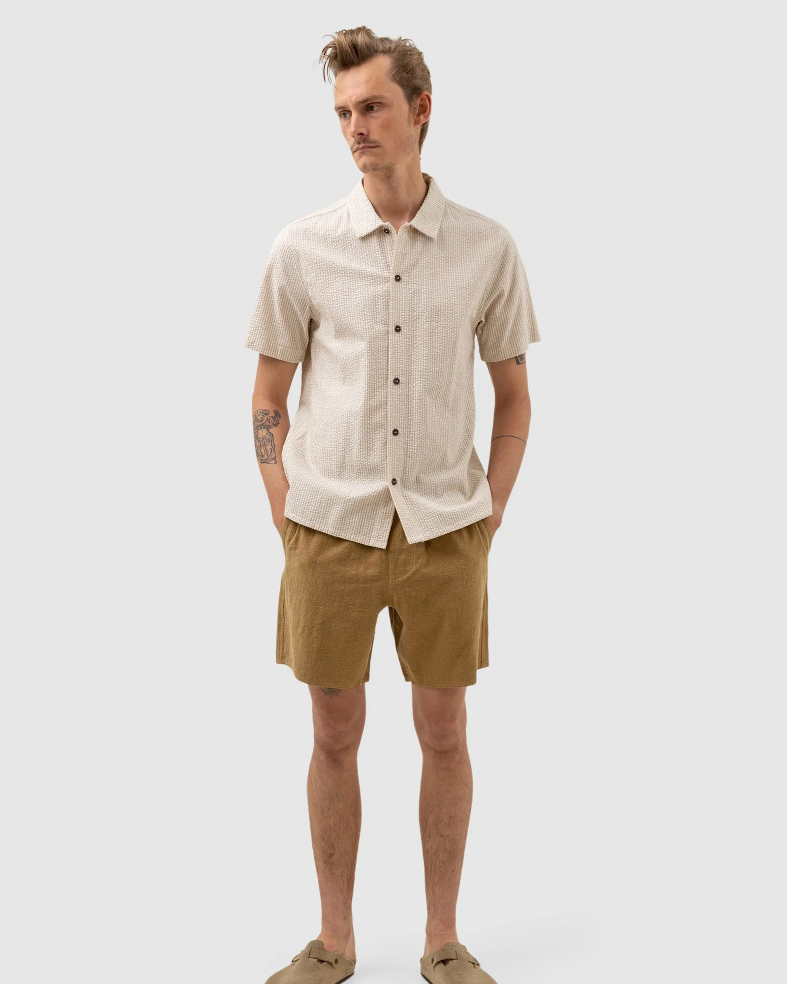 MENS SEERSUCKER STRIPE SHORT SLEEVE SHIRT